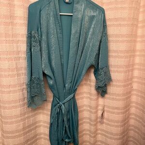 In Bloom aqua color lace trim robe f28